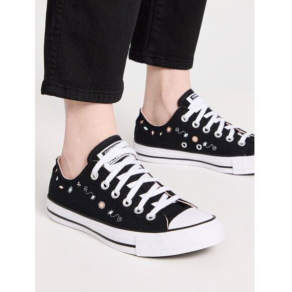 New Converse Chuck Taylor All Star Sneakers Women's Size 10.5 - Picture 1 of 8